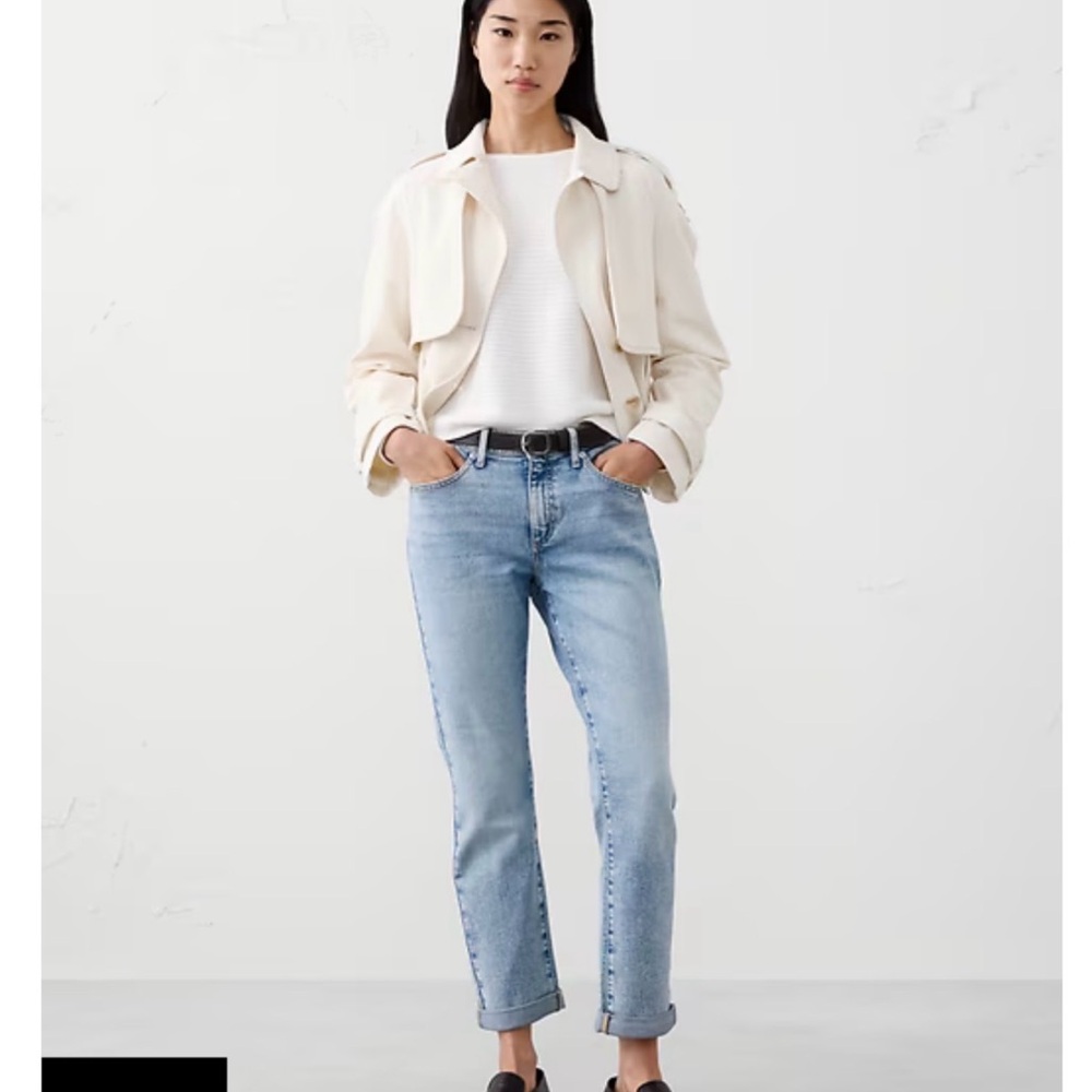 NEW Light Blue Banana Republic Girlfriend Women's Jeans